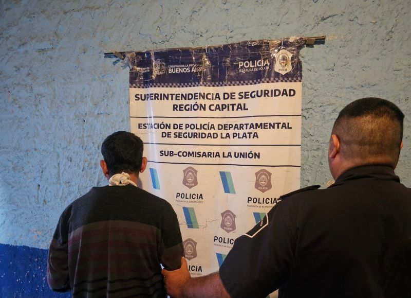 Durante el operativo, los efectivos lograron detener al sospechoso, identificado como Julio Sebastián Vega, de 41 años.